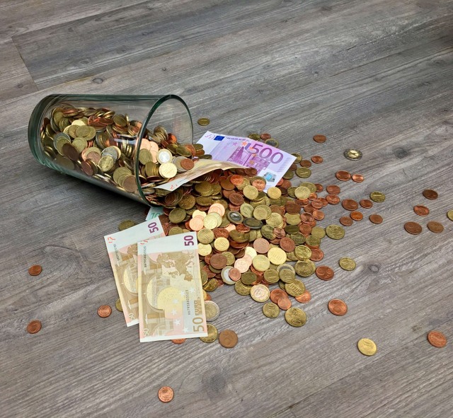 bills-capital-cash-210679 (1)